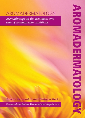 Бумажная книга «Aromadermatology: Aromatherapy in the Treatment and Care of Common Skin Conditions», авторов Джанет Бенсуила, Филиппа Бак - фото №1
