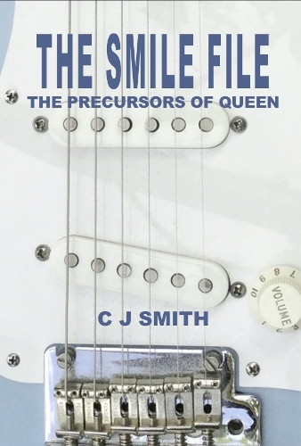 Бумажная книга «The Smile File: The Precursors of Queen», автор Кристофер Джон Смит - фото №1