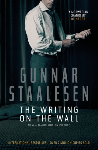 Паперова книга «The Writing on the Wall», автор Гуннар Стаалесен - фото №1