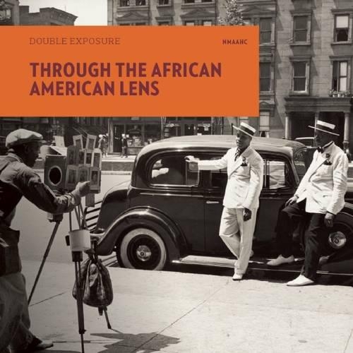 Бумажная книга «Double Exposure V1 - Through the African American Lens», авторов Дебора Уиллис, Рея Комбс - фото №1