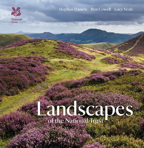 Паперова книга «Landscapes of the National Trust», авторів Бен Коуелл, Люсі Віл, Стівен Деніелс - фото №1