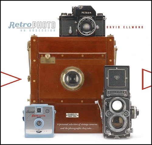 Бумажная книга «RetroPhoto: 100 analogue cameras and the photos they take», автор Дэвид Эллванд - фото №1
