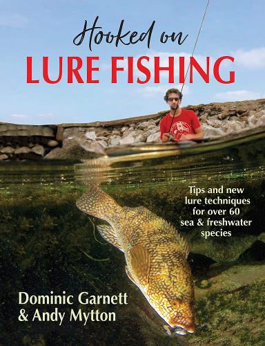 Паперова книга «Hooked on Lure Fishing», авторів Енді Міттон, Домінік Гарнетт - фото №1