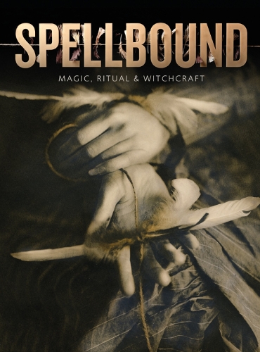 Бумажная книга «Spellbound: Magic, Ritual and Witchcraft», автор Марина Уоллес - фото №1