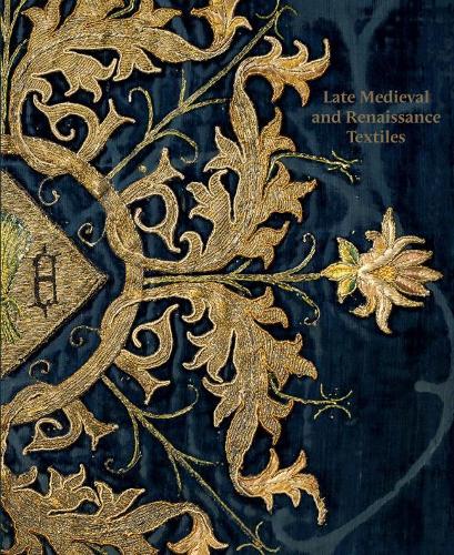 Бумажная книга «Late-Medieval and Reinaissance Textiles», авторов Мэтью Ривз, Розамунд Гарретт - фото №1