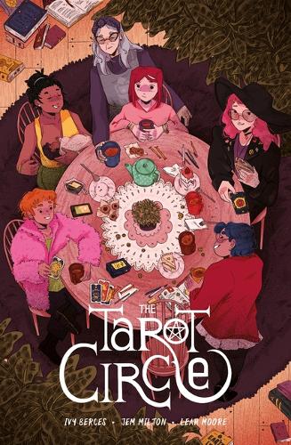 Бумажная книга «The Tarot Circle», автор Лия Мур - фото №1
