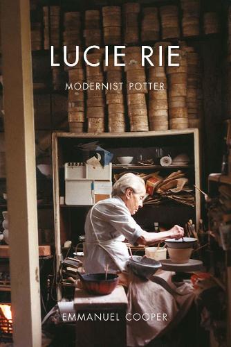 Бумажная книга «Lucie Rie: Modernist Potter», автор Эммануэль Купер - фото №1