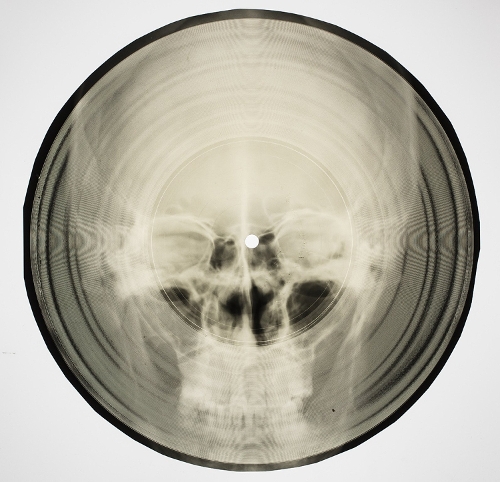 Бумажная книга «Bone Music», автор Стивен Коутс - фото №1