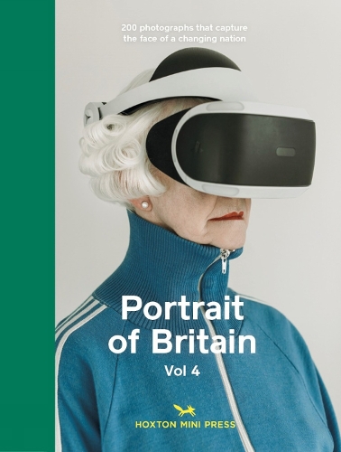 Бумажная книга «Portrait Of Britain Volume 4», автор Британский журнал фотографии - фото №1