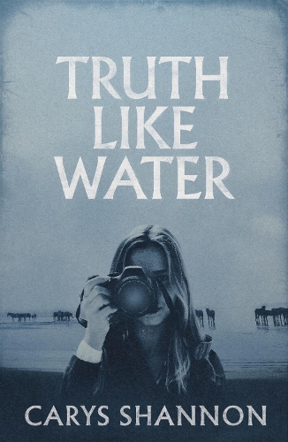 Паперова книга «Truth Like Water», автор Керіс Шеннон - фото №1