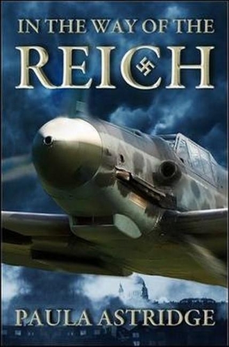 Бумажная книга «In The Way Of The Reich», автор Пола Эстридж - фото №1