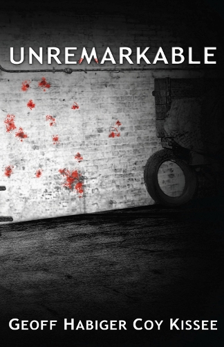Бумажная книга «Unremarkable Volume 1», авторов Кой Киссе, Джефф Хабигер - фото №1