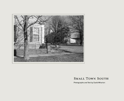 Паперова книга «Small Town South», автор Девід Уортон - фото №1