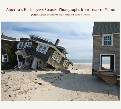 Бумажная книга «America'S Endangered Coasts: Photographs from Texas to Maine», авторов Джон Ганис, Лиз Уэллс - фото №1