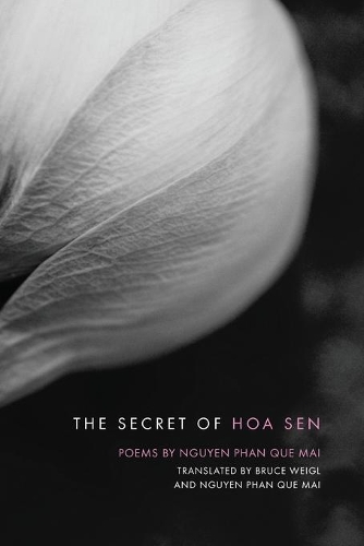 Паперова книга «The Secret of Hoa Sen», автор Нгуєн Фан Куе Май - фото №1