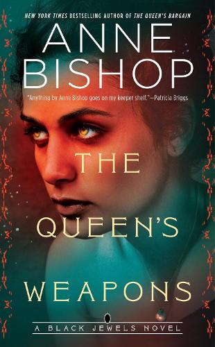 Бумажная книга «The Queen's Weapons», автор Энн Бишоп - фото №1