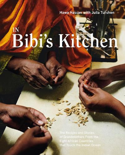 Бумажная книга «In Bibi's Kitchen», авторов Хава Хассан, Джулия Туршен - фото №1