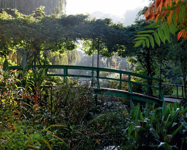 Бумажная книга «A Day with Claude Monet in Giverny», автор Адриен Гётц - фото №1