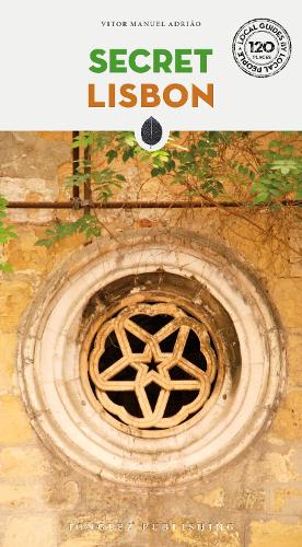 Бумажная книга «Secret Lisbon Guide: A guide to the unusual and unfamiliar», автор Витор Мануэль Адрио - фото №1