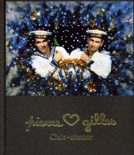 Бумажная книга «Pierre and Gilles», авторов Марк Доннадье, Мишель Пуаверт, Софи Дюпле - фото №1