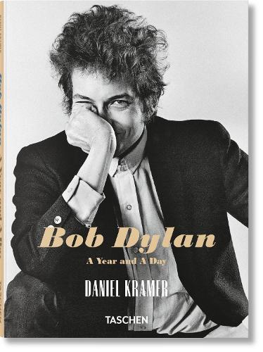 Паперова книга «Daniel Kramer: Bob Dylan. A Year and a Day» - фото №1
