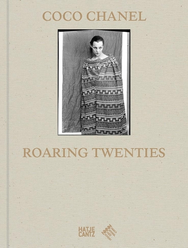 Бумажная книга «Coco Chanel: Roaring Twenties» - фото №1