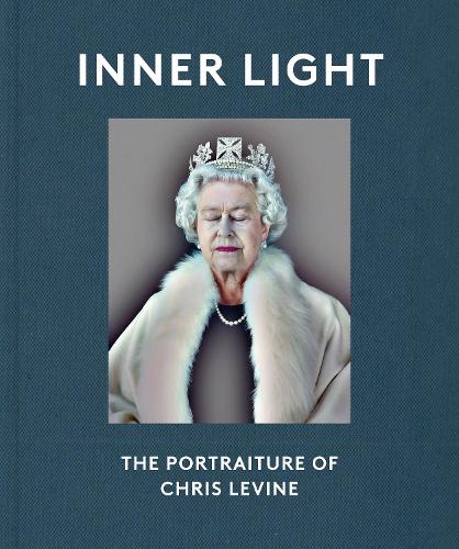 Паперова книга «Inner Light: The Portraiture of Chris Levine», автор Хелен Чіслетт - фото №1