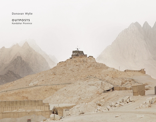 Паперова книга «Donavan Wylie: Outposts: Kandahar Province», автор Донаван Вайлі - фото №1