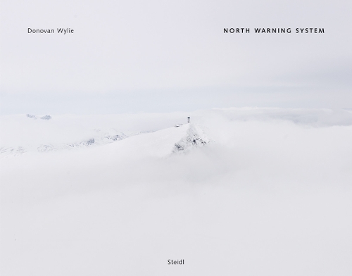 Паперова книга «Donovan Wylie: North Warning System», автор Донован Вайлі - фото №1
