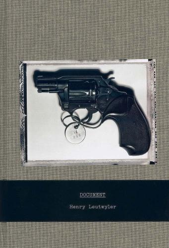 Бумажная книга «Henry Leutwyler: Document», автор Генри Лейтвайлер - фото №1