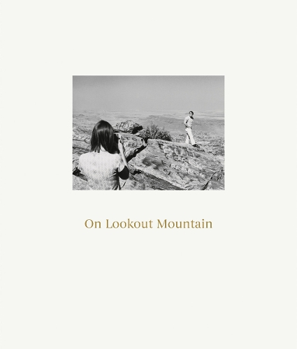 Бумажная книга «Robert Adams: On Lookout Mountain», автор Роберт Адамс - фото №1