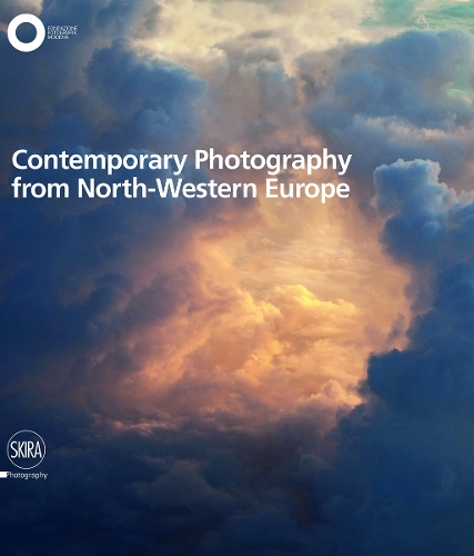 Бумажная книга «Contemporary Photography from North-Western Europe», автор Франческа Лаццарини - фото №1