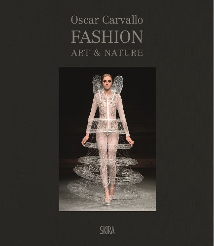 Бумажная книга «Fashion, Art & Nature chez Oscar Carvallo», автор Элен Фарно - фото №1