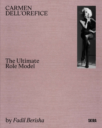 Бумажная книга «Carmen Dell'Orefice: The Ultimate Role Model» - фото №1