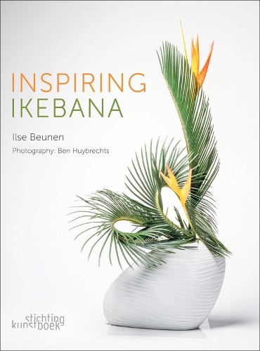 Паперова книга «Inspiring Ikebana», авторів Бен Гюйбрехтс, Ільза Бунен - фото №1