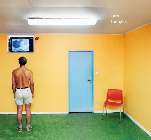 Бумажная книга «Lars Tunbjörk - retrospective», автор Ларс Тунбьерк - фото №1