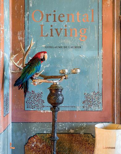Паперова книга «Oriental Living», авторів Дезіре Садек, Гійом де Лоб'є - фото №1