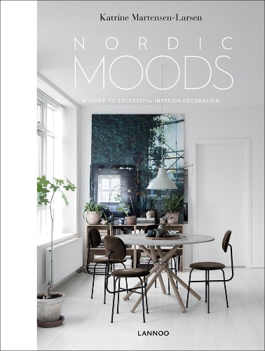 Паперова книга «Nordic Moods : A Guide to Successful Interior Decoration», автор Катрін Мартенсен-Ларсен - фото №1