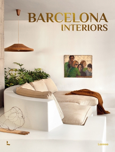 Бумажная книга «Barcelona Interiors», авторов Каролина Амелл, Гала Мора - фото №1