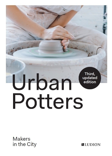 Бумажная книга «Urban Potters. Makers in the City», автор Кэти Треггиден - фото №1