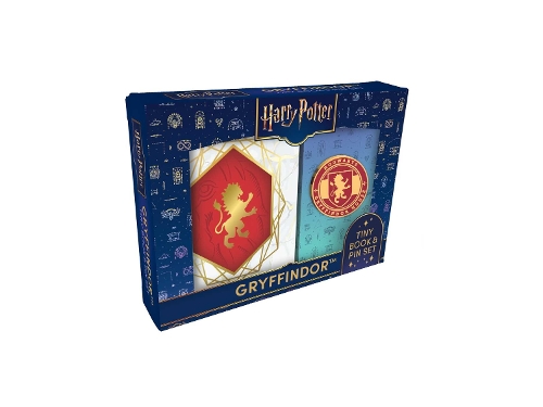 Бумажная книга «Harry Potter: Gryffindor Tiny Book and Pin Set», автор Insight Editions - фото №1