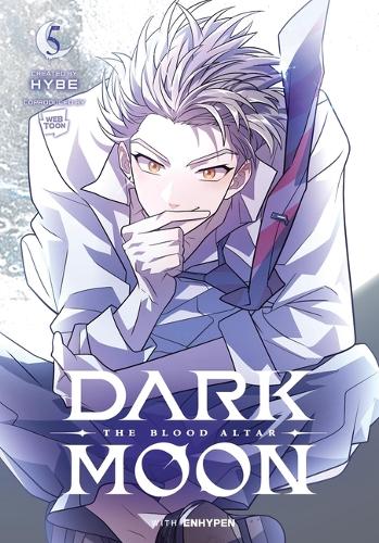 Бумажная книга «Dark Moon: The Blood Altar. Volume 5», автор НYBE - фото №1