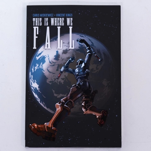 Бумажная книга «Mitski: This Is Where We Fall - Deluxe Edition», автор Крис Мискевич - фото №1
