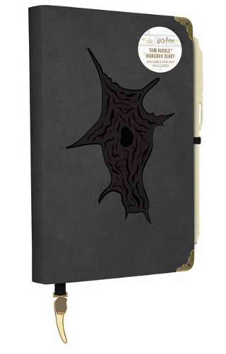 Бумажная книга «Harry Potter: Tom Riddle Diary», автор Insight Editions - фото №1