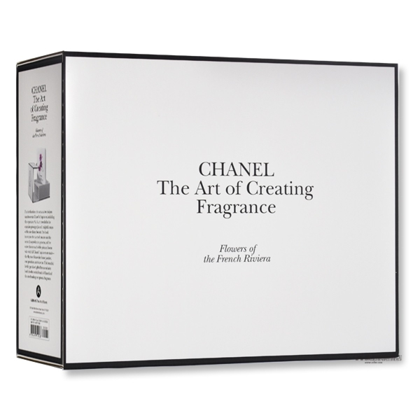 Бумажная книга «Chanel. The Art of Creating Fragrance. Flowers of the French Riviera (set of 6 books)», автор Лионель Пайес - фото №1