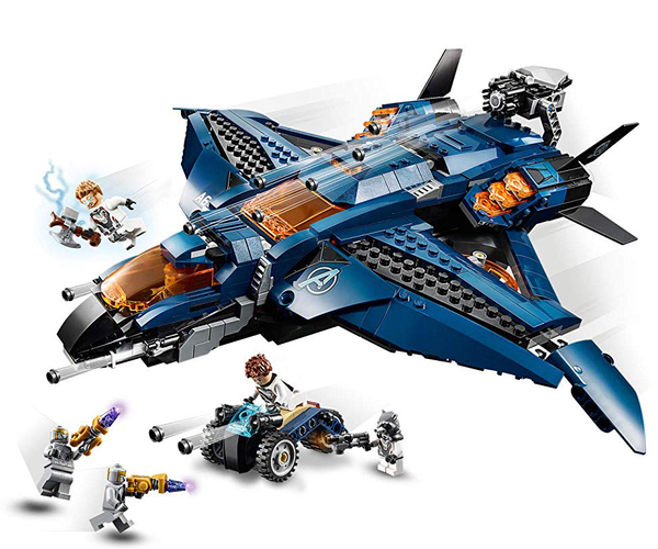 «Конструктор LEGO Super Heroes Marvel Модернізований квінджет Месників 838 деталей (76126)», бренду LEGO - фото №1