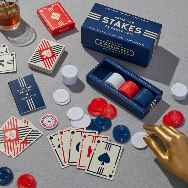  «Настільна гра Galison Raise The Stakes Poker Game Set (Набір)», бренда Galison - фото №1