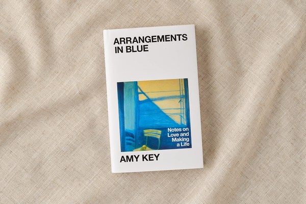 Бумажная книга «Arrangements in Blue. Notes on Love and Making a Life» - фото №1
