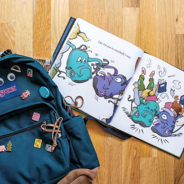Бумажная книга «Back to School, Backpack!», автор Саймон Рич - фото №1