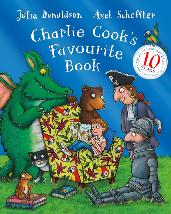 Бумажная книга «Charlie Cooks Favourite Book», автор Джулия Дональдсон - фото №1